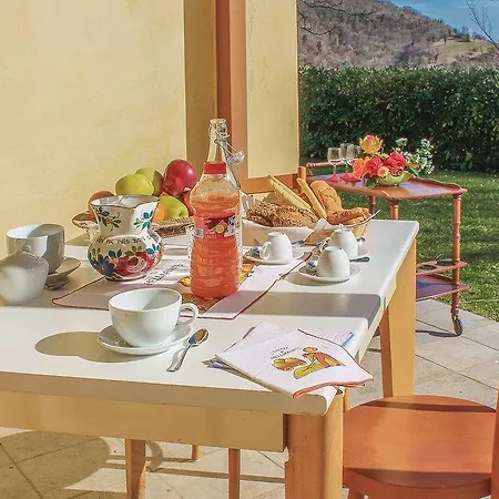 Three-bedroom Holiday In Montefelcino Pu Casa Rotonda
