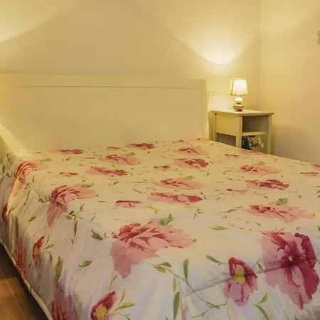 Ferienhaus Three-bedroom Holiday In Montefelcino Pu
